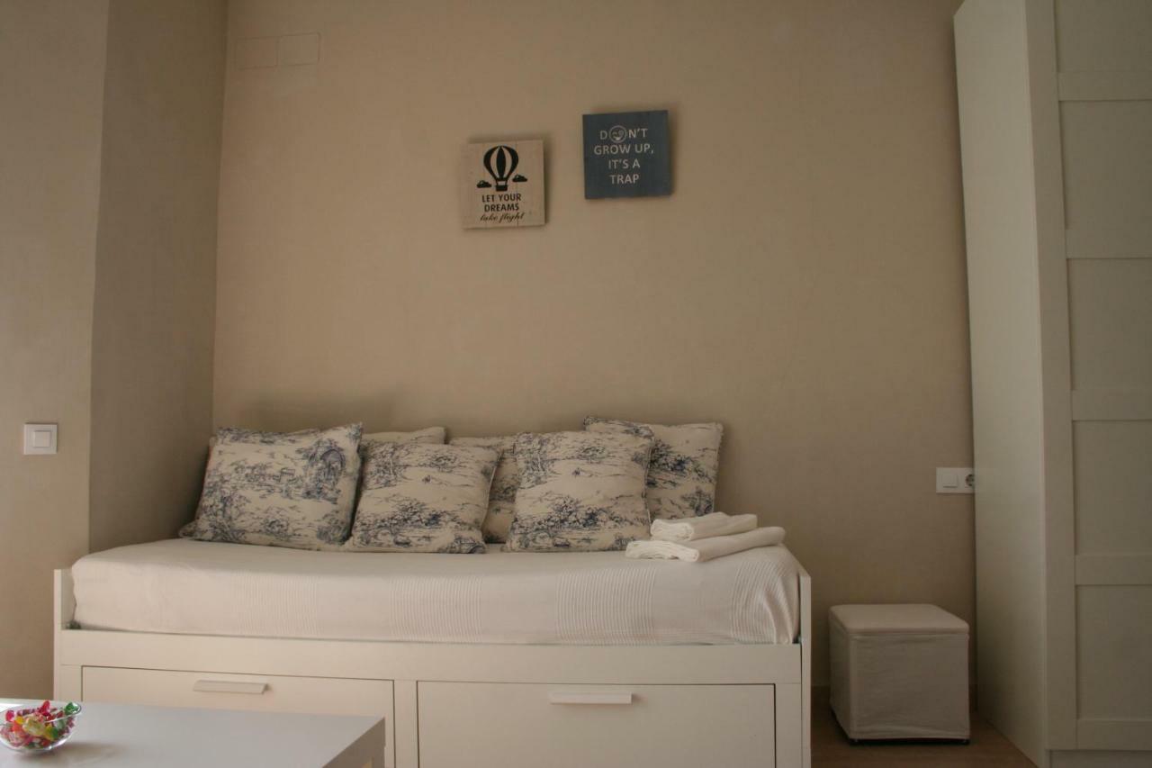 Clb Feria Apartment Sevilla Exterior foto